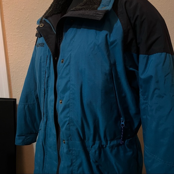 Vintage Columbia Ski Jacket - Picture 3 of 5